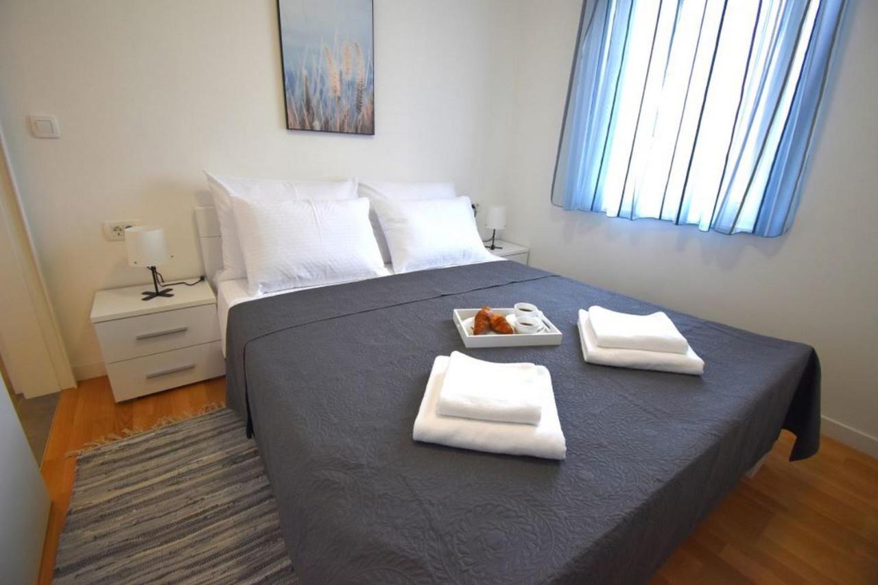 Apartment Johnny With Private Parking Zadar Buitenkant foto